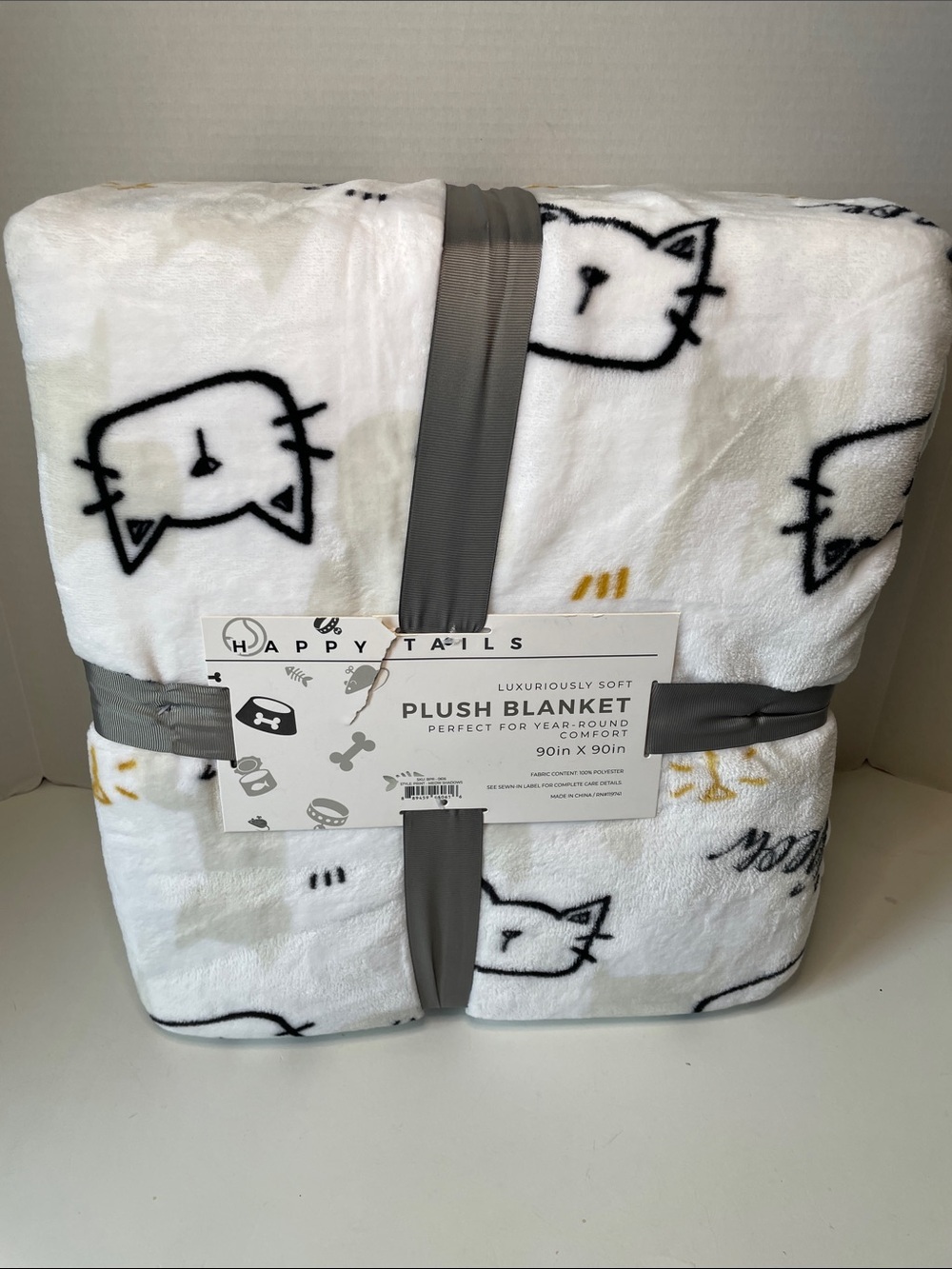Happy Tails Plush Blanket - Meow Shadow  Cat Print Queen Size NWT